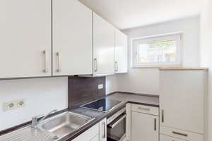 Attraktive 4 Zimmer Wohnung mit Balkon und separater Küche – Engasserbogen 36, 80639 Nymphenburg, München – Vorschaubild 8
