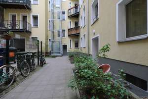 PRAKTISCHES HOCHPARTERRE - RUHIG IM HINTERHAUS MIT BALKON - FUSSLÄUFIG ZUM PARK AM GLEISDREIECK – Yorckstr. 61 dd, 10965 Kreuzberg, Berlin – Vorschaubild 25