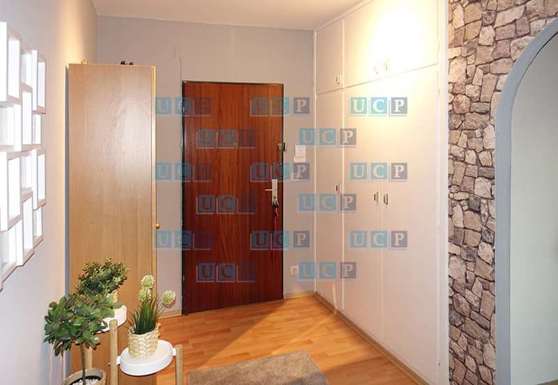 Immobilie in Kölln-Reisiek - Neu! Ihr Top Anlageobjekt in Kölln-Reisiek: Schöne, modernisierte 2-Zimmer Eigentumswohnung - Bild 1