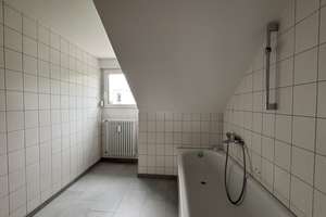 Schöne 3-Zimmer-Dachgeschosswohnung in Neu-Ulm – Bradleystraße 16, 89231 Neu-Ulm – Vorschaubild 18