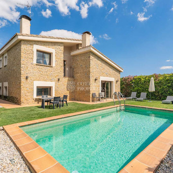 Luxusvilla exklusiv zu verkaufen in Gironès Baix Empordà, Girona