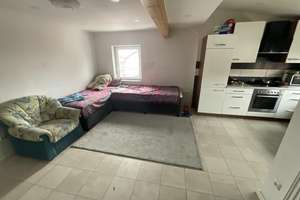 3 Familienhaus und stark renovierungsbedürftiges Einfamilienhaus – Die vollständige Adresse der Immobilie erhältst du vom Anbieter., 86856 Hiltenfingen – Vorschaubild 4