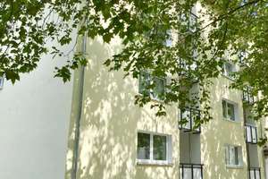 Renovierte 3-Zimmer-Wohnung mit Balkon – Süntelstr. 19, 30419 Stöcken, Hannover – Vorschaubild 1