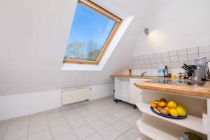Helle Maisonette Wohnung mit großzügiger Dachterrasse – Die vollständige Adresse der Immobilie erhältst du vom Anbieter., 42653 Gräfrath, Solingen – Vorschaubild 3