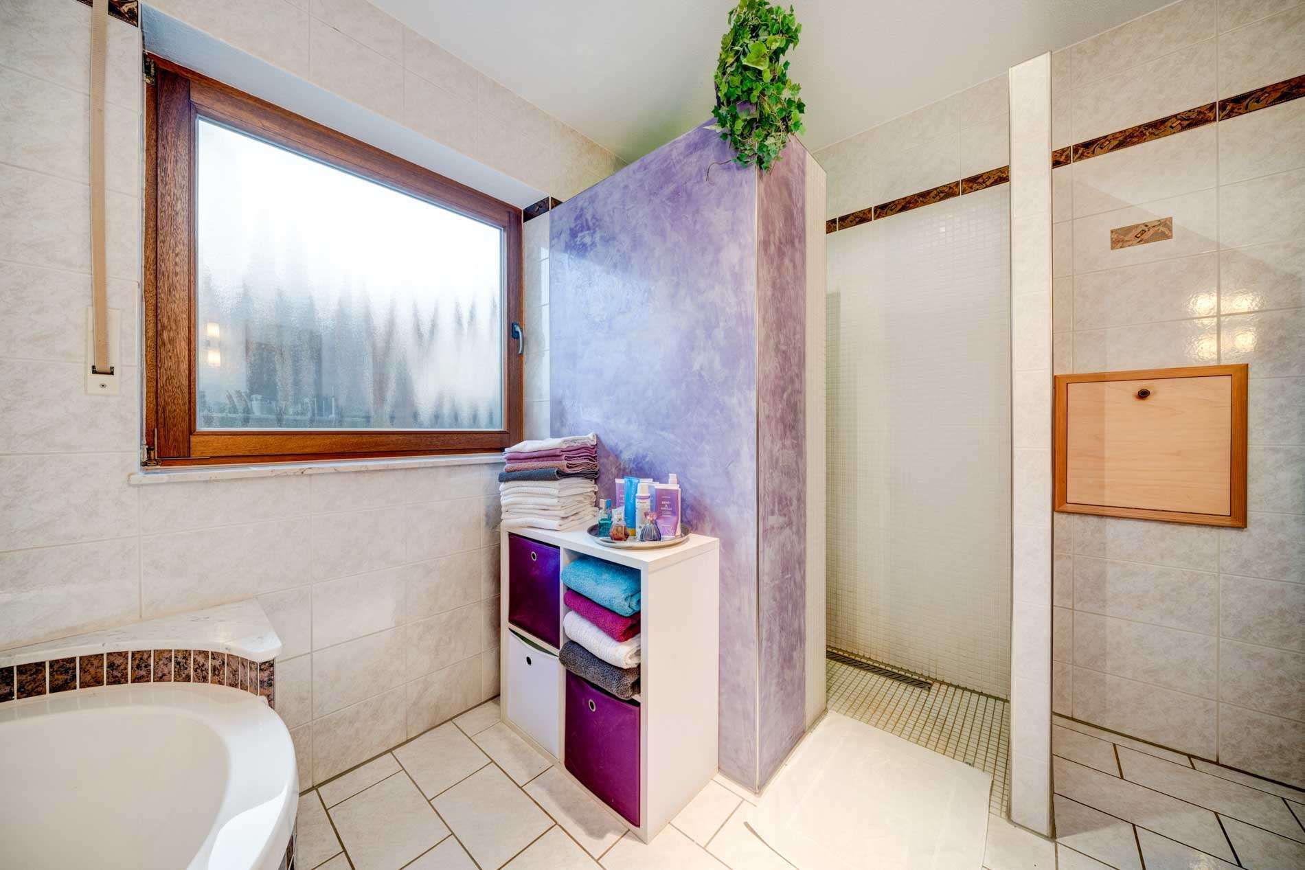 Immobilie in Salem - Attraktives 3-Familienhaus (Mehrgenerationenhaus) mit großer Hauptwohnung in ruhiger Lage von Beuren - Bild 7