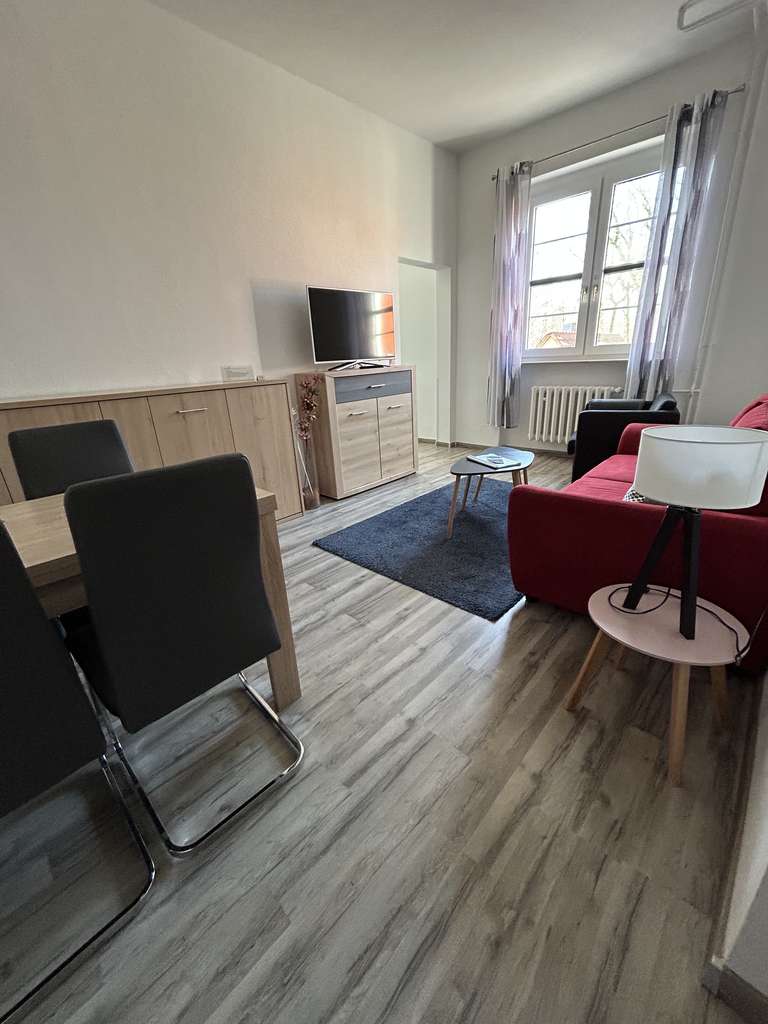 Immobilie in Stechlin - 2-Zimmer Eigentumswohnung und Ferienimmobile umgeben von zauberhafter Natur und Seen - Bild 2