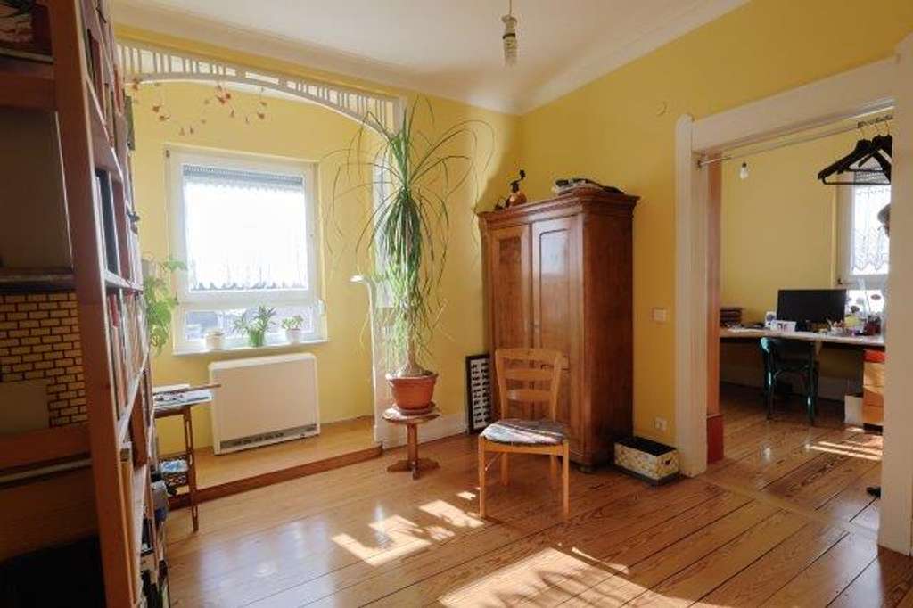 Immobilie in Leinfelden-Echterdingen - Wohnen mit historischem Flair – 3 Wohnungen mit Garten  - großes Grundstück - Bild 3