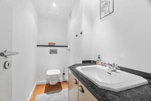 Wohnen direkt am Rhein! Exklusive Maisonette in Düsseldorf-Wittlaer – Die vollständige Adresse der Immobilie erhältst du vom Anbieter., 40489 Wittlaer, Düsseldorf – Vorschaubild 5