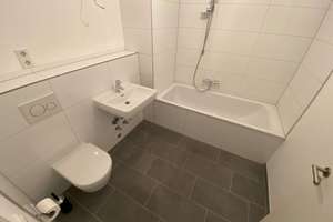 Schöne 2. Zimmerwohnung mit Balkon, Parkett und Einbauküche – Felicitas-Kukuck-Str. 2, 22765 Altona-Nord, Hamburg – Vorschaubild 5