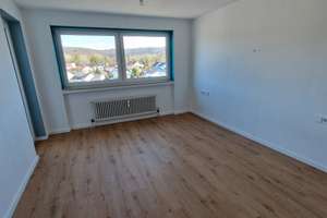 Modernisierte 3,5-Zimmer-Wohnung im obersten Stockwerk mit Balkon und Weitblick – Heilbronn-Ost – Jägerhausstraße 72, 74074 Heilbronn, Heilbronn – Vorschaubild 10