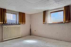 "Attraktives Mehfamilienhaus in Regensburg - 3 Wohneinheiten mit Potenzial zur Wertsteigerung, ideal – Regensburg – Vorschaubild 41