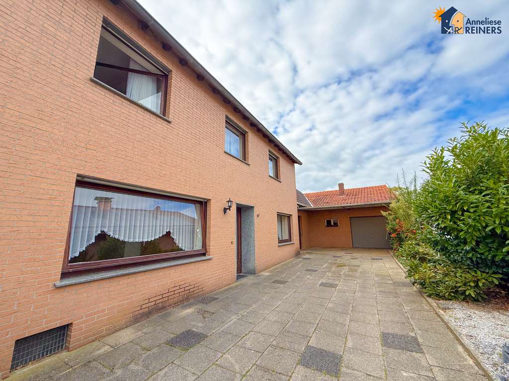 Immobilie in Wassenberg - Ihr neues Zuhause: Einfamilienhaus mit großem Grundstück und viel Potenzial - Bild 0