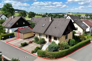 Tolles 2-Familienhaus mit Einliegerwohnung in TOP Zustand in ruhiger Wohnsiedlung in Zwönitz – Erzgebirgskreis – Vorschaubild 1