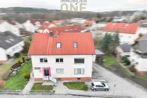 Saniertes 3-Familienhaus mit vielseitigen Nutzungsmöglichkeiten und großem Gemeinschaftsgarten – Schwandorf (Kreis) – Vorschaubild 1