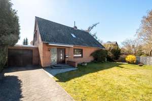 PROVISIONSFREI-Einfamilienhaus in ruhiger Lage am Elbe-Lübeck-Kanal
