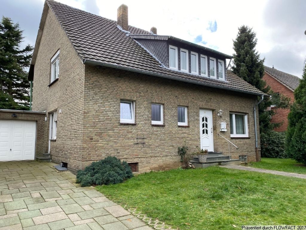 Freistehendes Einfamilienhaus in bevorzugter Wohnlage von ...