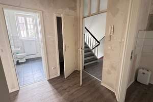 Frei ab 01.07. ! Teil- Renovierte.2,5-Raum- WE im 1.OG mit Balkon ! ** PROVISIONSFREI ! ** – Am Himgesberg 3, 47259 Hüttenheim, Duisburg – Vorschaubild 5