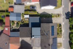 Charmante Doppelhaushälfte mit Garten und Carport in ruhiger Lage von Schnaittenbach – Die vollständige Adresse der Immobilie erhältst du vom Anbieter., 92253 Schnaittenbach – Vorschaubild 4
