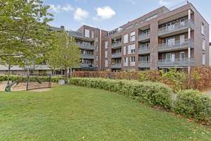 Teilmöblierte Drei-Zimmer-Gartenwohnung in hochwertiger Wohnanlage / Erstbezug nach Sanierung – Ulenbergstraße 1, 40223 Flehe, Düsseldorf – Vorschaubild 2