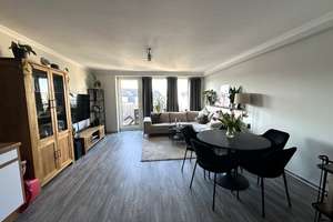 Pempelfort mit Ausblick: ansprechende 2 Zimmer-ETW mit Balkon