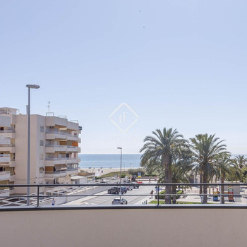 Haus in ausgezeichnetem Zustand mit 4 Schlafzimmern in Canet zu verkaufen