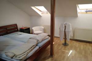 Sonnendurchflutetes 2,5-Zimmer-Dachgeschossstudio mit EBK in Offenbach, teilmöbliert – Mittelseestrasse 38, 63065 Wilhelmschule, Offenbach am Main – Vorschaubild 6