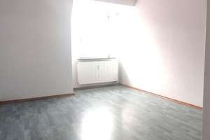 Außergewöhnliche Wohnung im Maisonette-Stil mit Kamin, 2 Bädern & 4 Zimmer Potential auf knapp 100qm – Manlichstr. 5, 86154 Links der Wertach-Süd, Augsburg – Vorschaubild 9