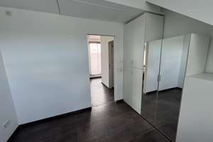 Moderne, lichtdurchflutete Dachgeschosswohnung im Verlegerviertel (Darmstadt-West) – Die vollständige Adresse der Immobilie erhältst du vom Anbieter., 64295 Darmstadt-West, Darmstadt – Vorschaubild 5