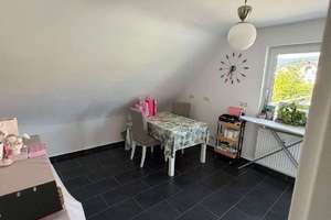 Gemütliche 2,5-Zimmer-Wohnung mit Dachterrasse, Herkulesblick & Stellplatz in bevorzugter Wohnlage! – Die vollständige Adresse der Immobilie erhältst du vom Anbieter., 34128 Harleshausen, Kassel – Vorschaubild 5