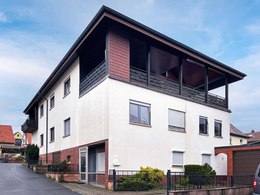 Immobilie in Collenberg - Kapitalanlage – Mehrfamilienhaus mit Renditepotenzial und Perspektive - Bild 1