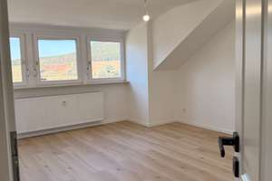 Helle sanierte Dachgeschosswohnung in den Bürgstadt Hills - einzigartige Aussicht – Die vollständige Adresse der Immobilie erhältst du vom Anbieter., 63927 Bürgstadt – Vorschaubild 3