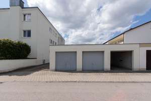 6-Familienhaus in schöner Lage Ingolstadt Süd – Die vollständige Adresse der Immobilie erhältst du vom Anbieter., 85053 Südost, Ingolstadt – Vorschaubild 4