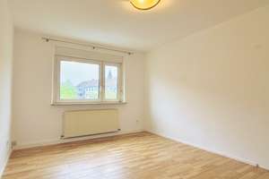Renovierte und citynahe 3-Zimmer-Wohnung in Nürnberg Gibitzenhof – Die vollständige Adresse der Immobilie erhältst du vom Anbieter., 90443 Steinbühl, Nürnberg – Vorschaubild 2