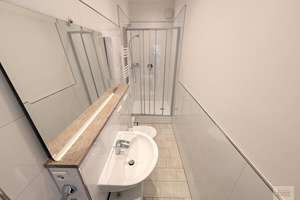 Schönes Altbau-Apartment mit Einbauküche – Karolingerstrasse *, 40223 Bilk, Düsseldorf – Vorschaubild 5