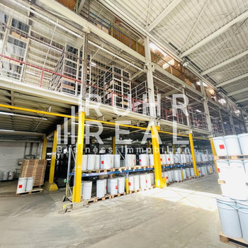 4.600 m² Lager- und Produktionsfläche mit 500 m² Hochregallager | Rampen + ebenerdig