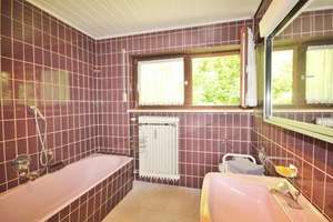 "Exklusive Premiumlage in Passau"
Großzügige Villa mit reichlich Platz, viel Privatsphäre und traum – Die vollständige Adresse der Immobilie erhältst du vom Anbieter., 94034 Hacklberg, Passau – Vorschaubild 34