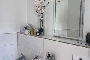 Leben am Wasser in extravaganter Lage 4-Zimmer-Wohnung – Julienne-Trouet-Platz 6, 30453 Limmer, Hannover – Vorschaubild 4