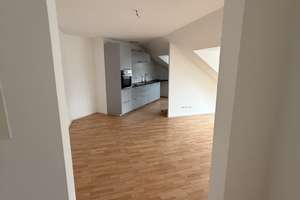 Helle Dachgeschosswohnung mit Süd-West-Balkon & TG-Stellplatz – Ober Buschweg 10, 50999 Sürth, Köln – Vorschaubild 5
