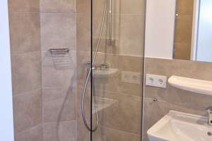 Charmante 1-Zimmer Dachgeschosswohnung mit gemeinschaftlicher Dachterrasse in Erlangen Zentrum – Gabelsbergerstraße 20, 91052 Stubenloh, Erlangen – Vorschaubild 12