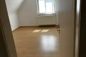 Preiswertes 6-Raum-Mehrfamilienhaus mit EBK in Bühl-Eisental – Horrenbacher Straße 21, 77815 Rastatt (Kreis) – Vorschaubild 4