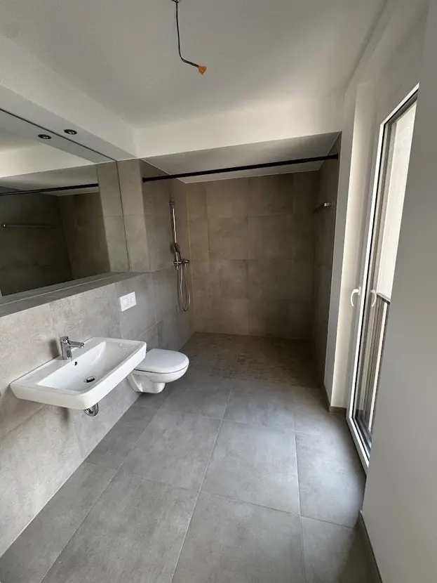 Gemütliche 2 Zimmerwohnung mit atemberaubender Dachterrasse - Photo 5