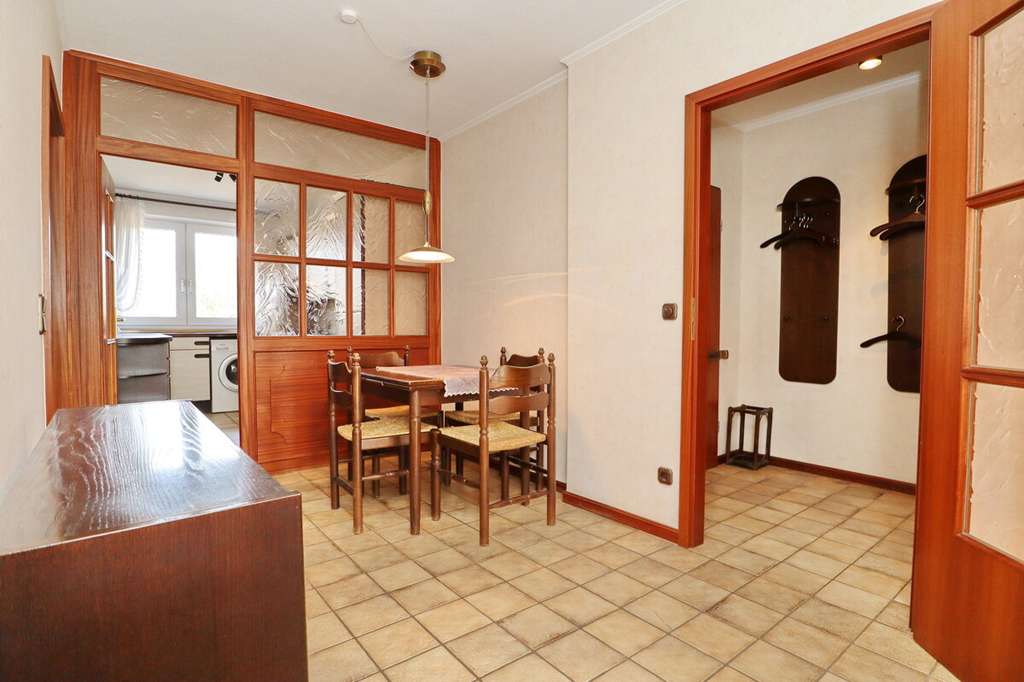 Immobilie in Halstenbek - Gepflegte Eigentumswohnung mit Stellplatz direkt an der Grenze zu Hamburg in Halstenbek - Bild 3