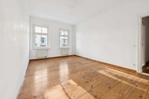 Charmante Altbauwohnung mit Balkon in bester Lage von Prenzlauer Berg – Die vollständige Adresse der Immobilie erhältst du vom Anbieter., 10439 Pankow (Ortsteil), Berlin – Vorschaubild 3