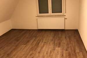 Geräumiges 10-Raum-Haus mit gehobener Innenausstattung und EBK in Holzgerlingen – Böblingen (Kreis) – Vorschaubild 3