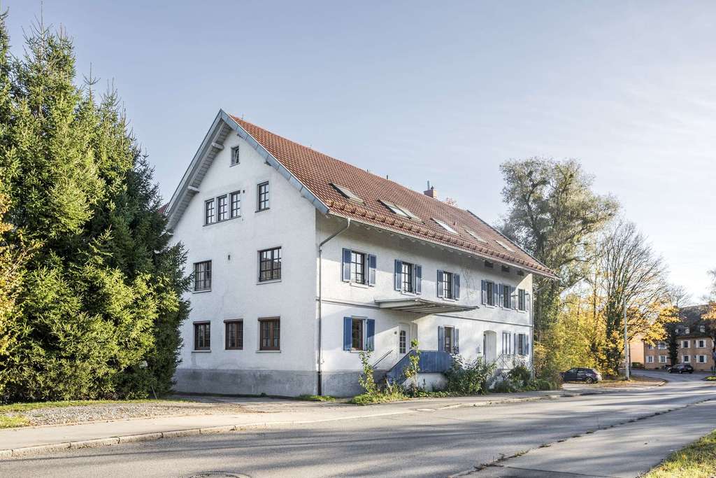 Platz für die ganze Familie - 4-Zimmer-Etagenwohnung mit Charme!