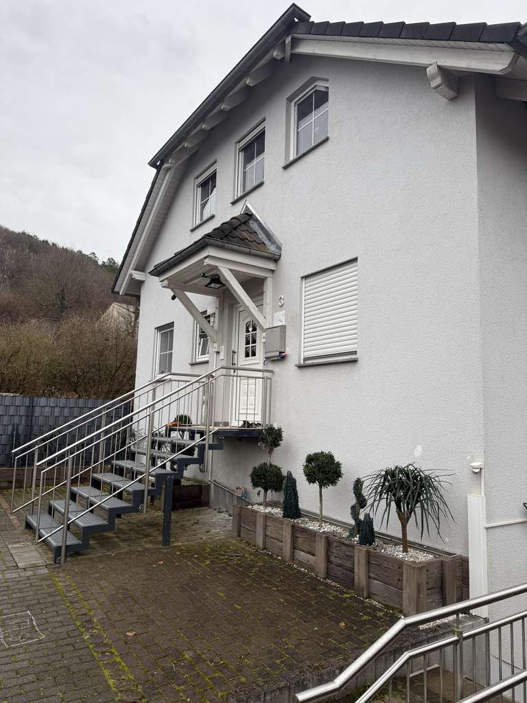 Immobilie in Biebergemünd - Großzüg. Zweifamilienhaus m. Baugrundstück  Wohnen & Investieren im Spessart - Bild 3