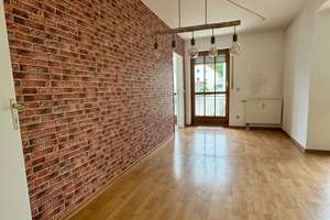 Familienfreundliche 4 Zimmer-Wohnung mit Balkon, Tiefgarage und zusätzlichem Stellplatz in Bobingen – Die vollständige Adresse der Immobilie erhältst du vom Anbieter., 86399 Bobingen – Vorschaubild 3