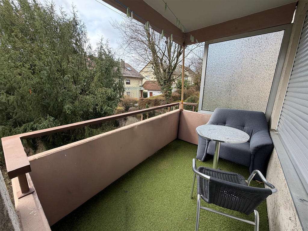 Immobilie in Markgröningen - Helle 3-Zimmer-Wohnung mit Balkon und Garage - Bild 2