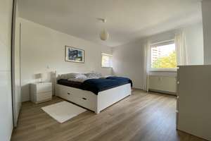 Möblierte 2-Zimmer-Wohnung mit 2 Balkonen | über 4% Rendite | renoviert & vermietet – Am Rüppurrer Schloss 10, 76199 Rüppurr, Karlsruhe – Vorschaubild 2