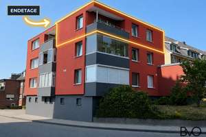 Endetagenwohnung mit Balkon und Stellplatz. Renovierungsbedürftig